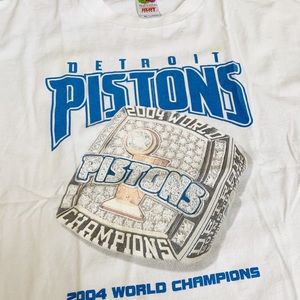 RARE Detroit Pistons 2004 champion vintage tee NBA